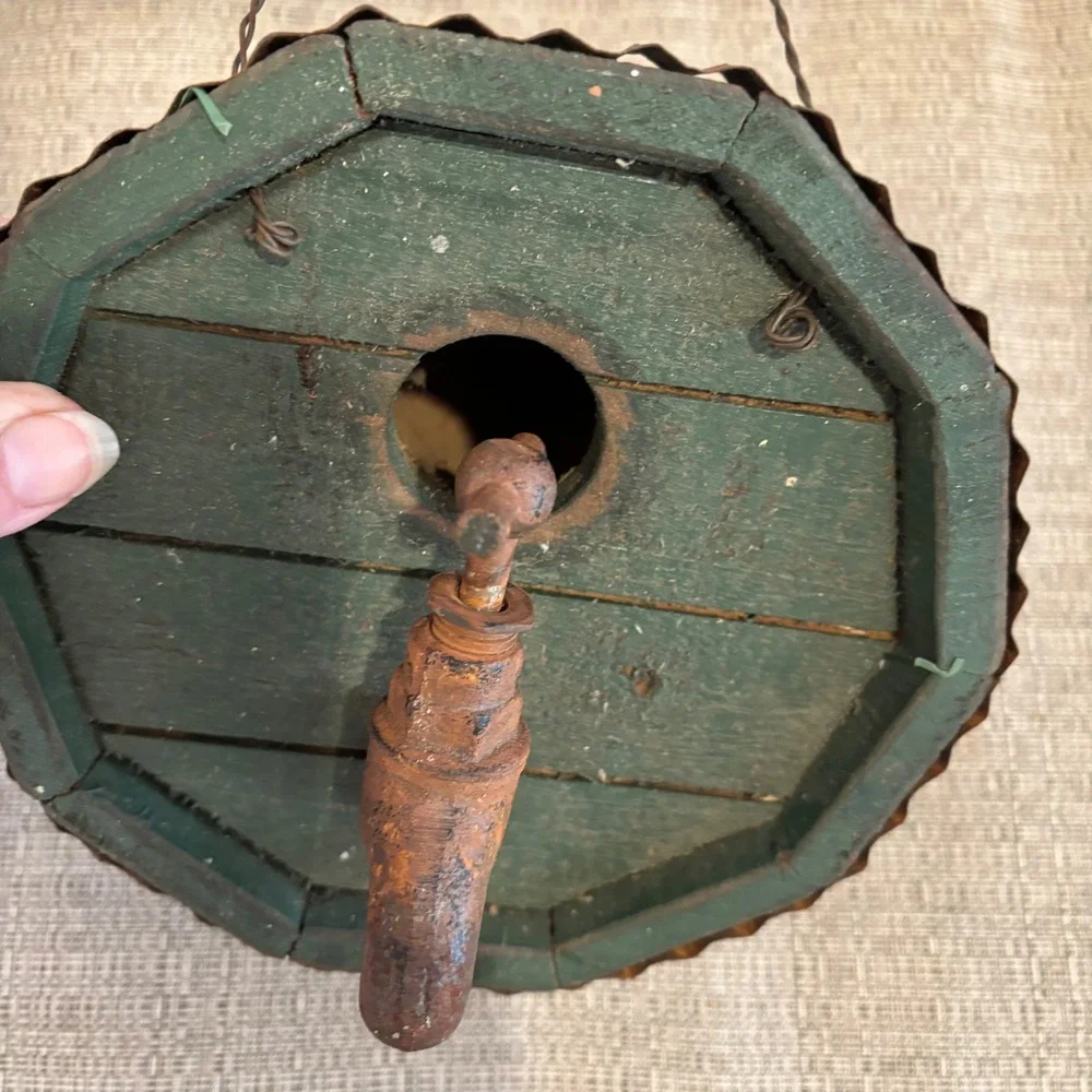 Rustic Vintage‎ Green Octagon Birdhouse Faucet Spigot Metal Trim Garden Decor